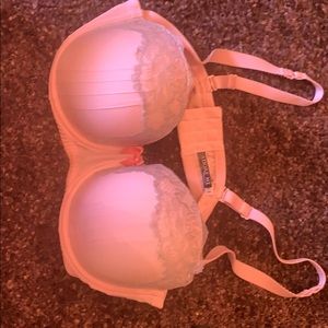 Adorable NWOT pink Bra